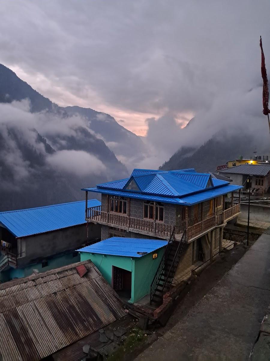 Sukhi Top – photo 4