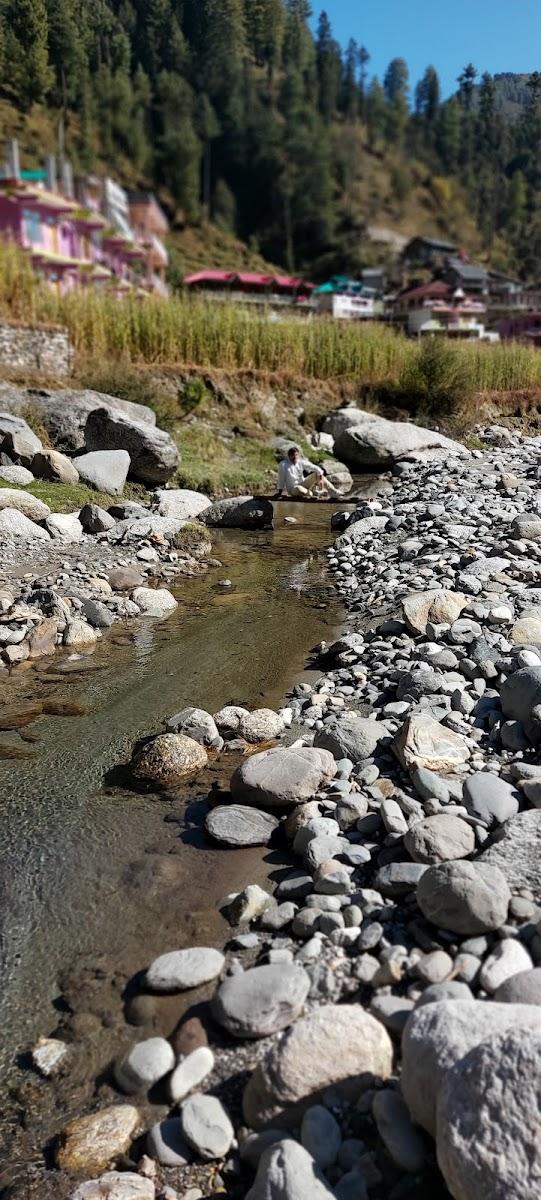 Barot Riverside camps – photo 2