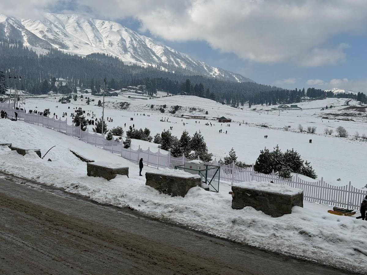 Gulmarg kashmir j&k – photo 3