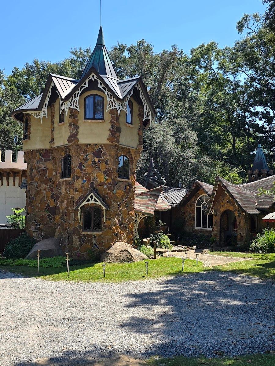 Storybook Castle – photo 3