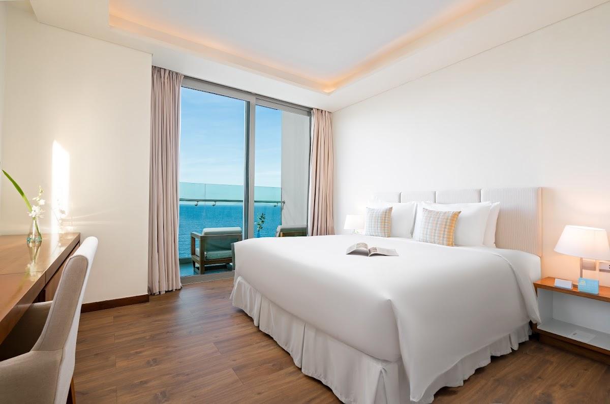 A La Carte Danang Beach – photo 4
