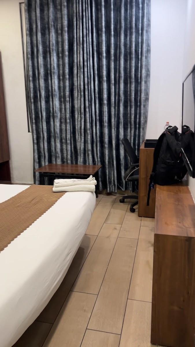 Hotel The Emporio A Corporate Suites – photo 3
