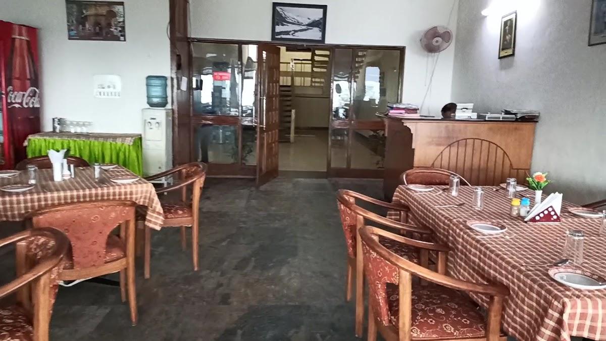 Hotel Dhauladhar (HPTDC) – photo 1