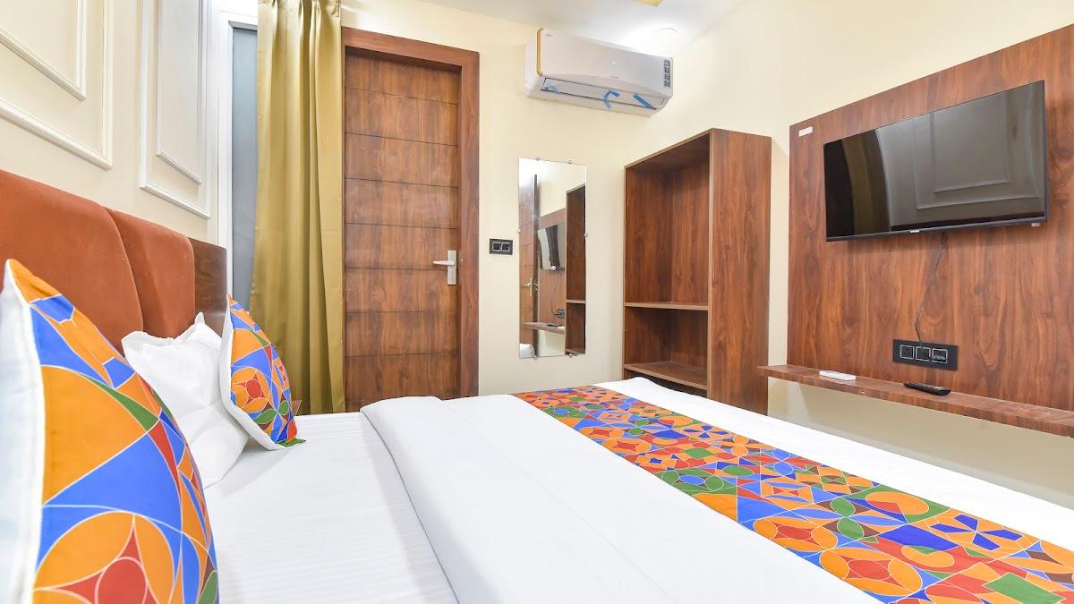 FabHotel Royal Portico – photo 4