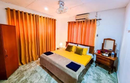 HOSTEL KATUNAYAKE