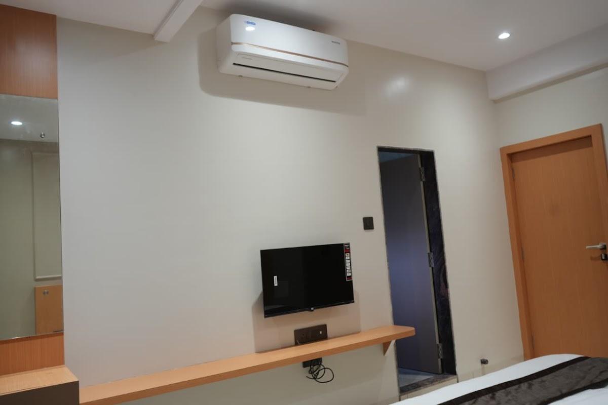 HOTEL SAI INN – photo 1