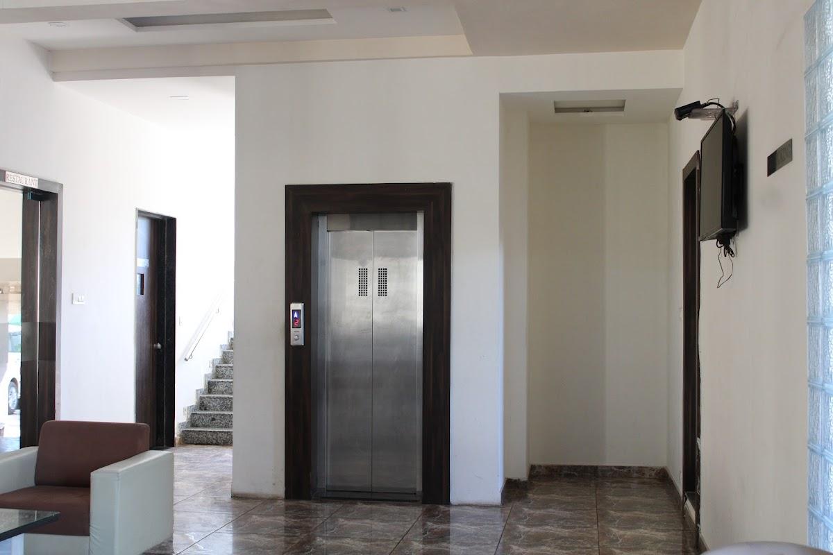 Hotel Swati Dwarka – photo 4