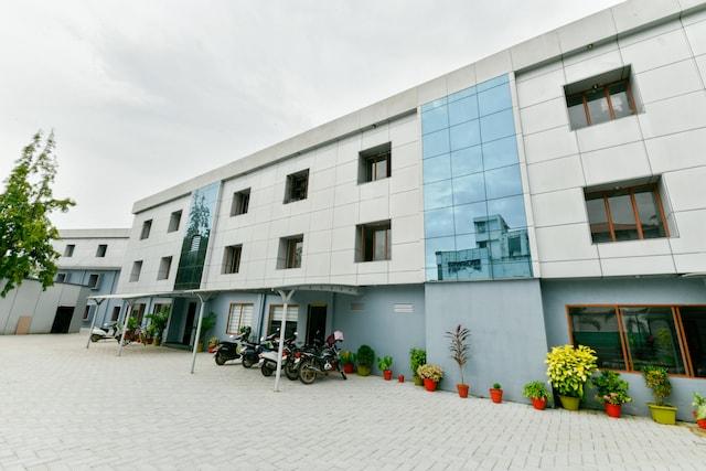 Aquarius Hotel – photo 1