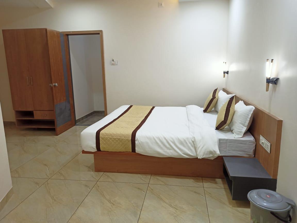 HOTEL CROSS VIEW – photo 1