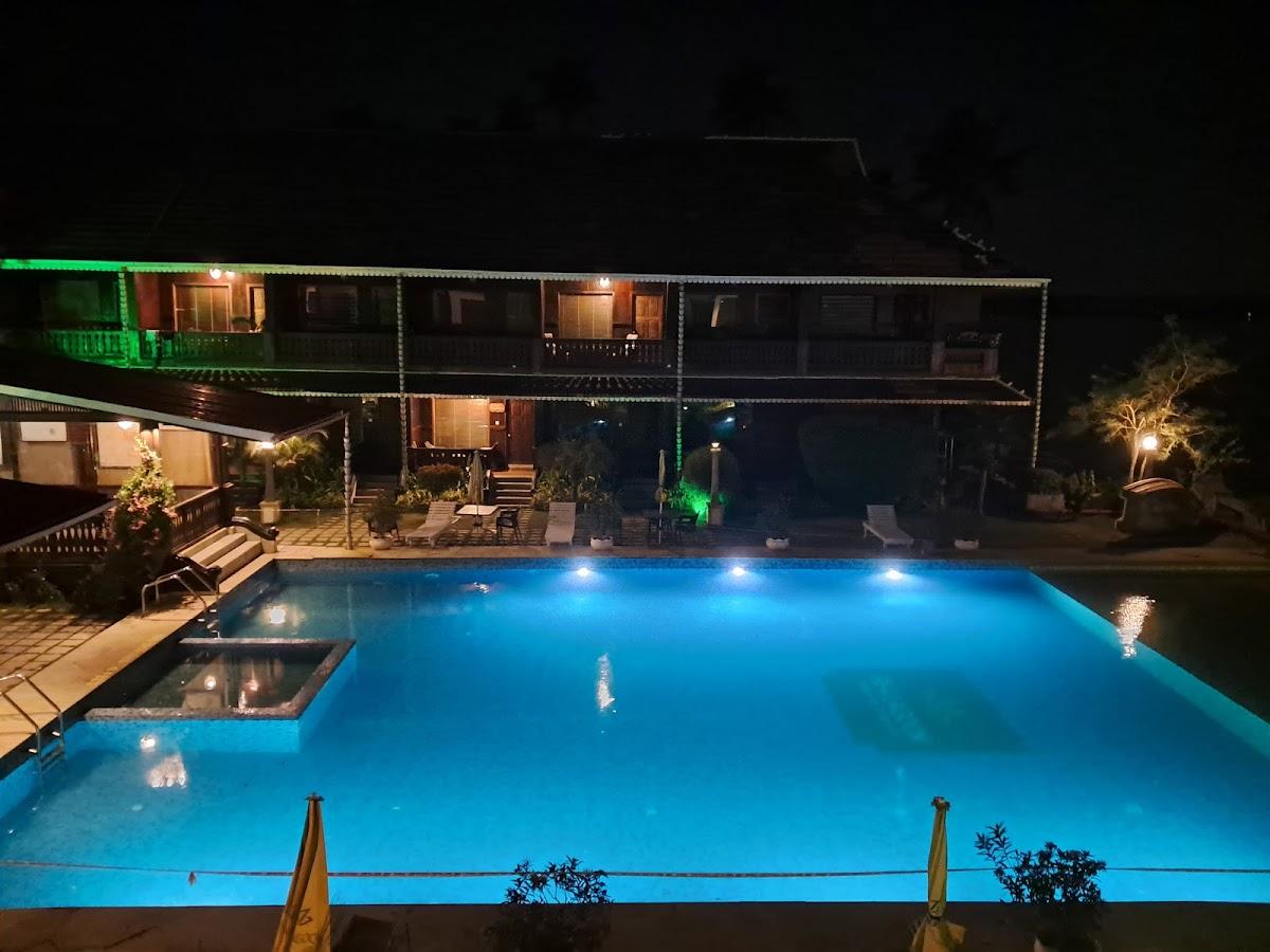SEALAGOON HEALTH RESORT