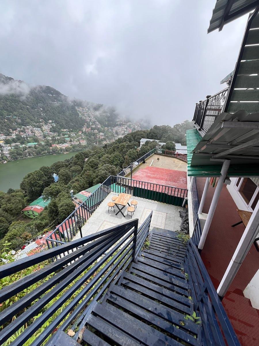 Woodpeak Lakeview Hotel- Nainital – photo 4