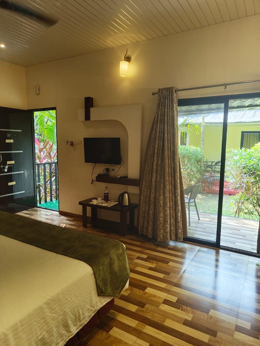 Coconut Fly Holidays Resort – photo 4